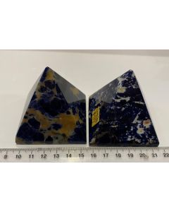 Sodalite Pyramid CW275