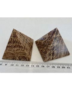 Aragonite Pyramid FL333