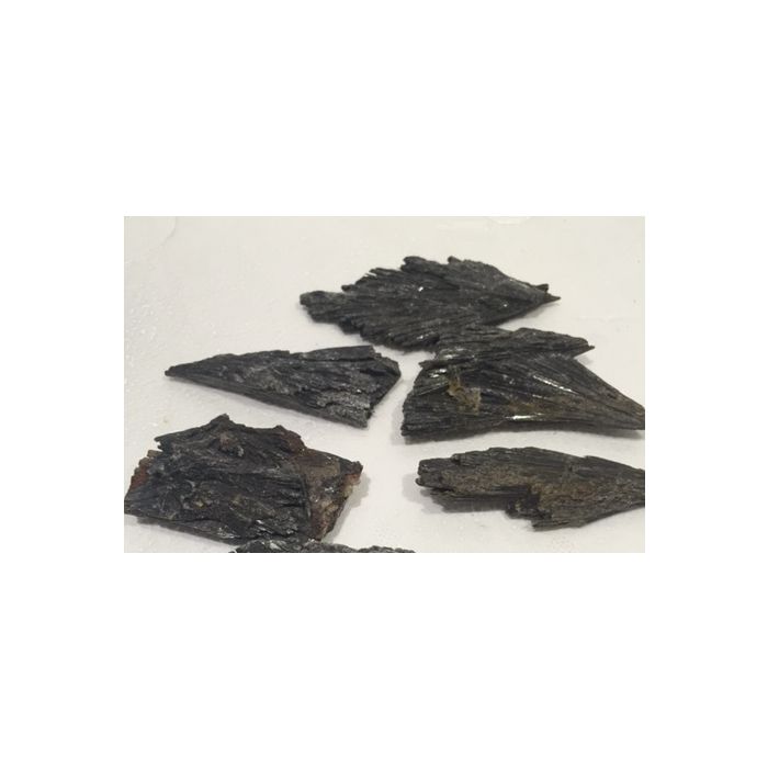 Kyanite Black 7+ grams  IEC194