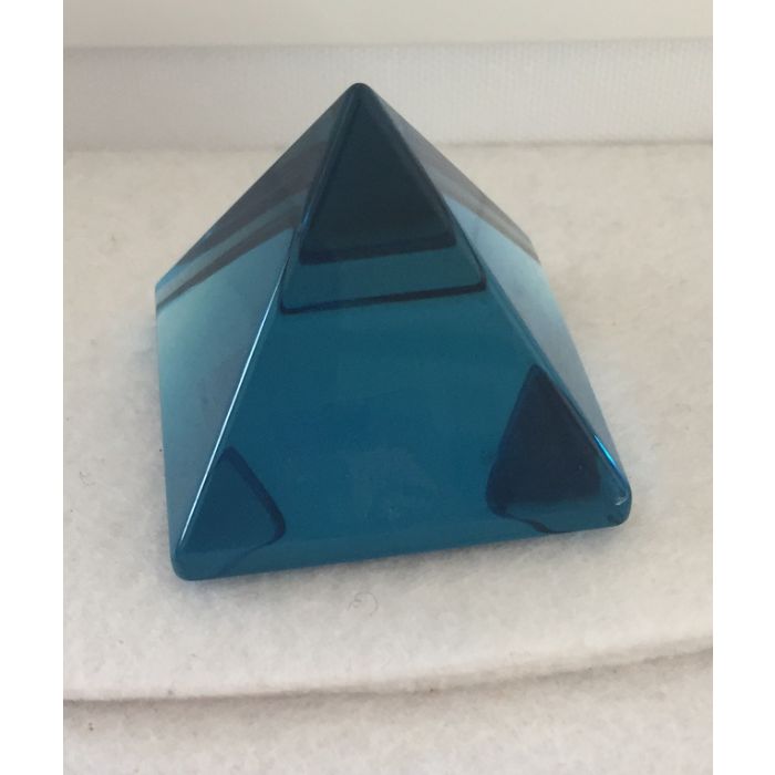 Blue Obsidian Pyramid CC92
