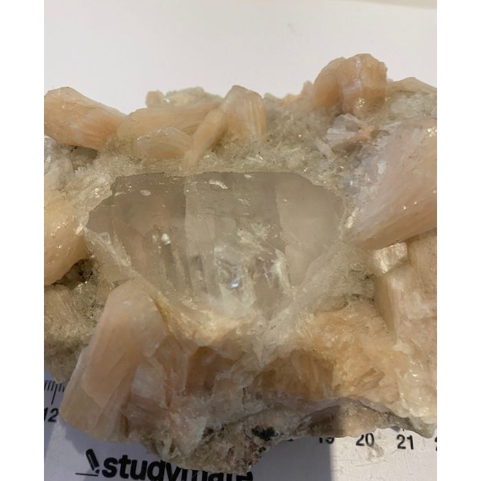 Apophyllite and Calcite KK778