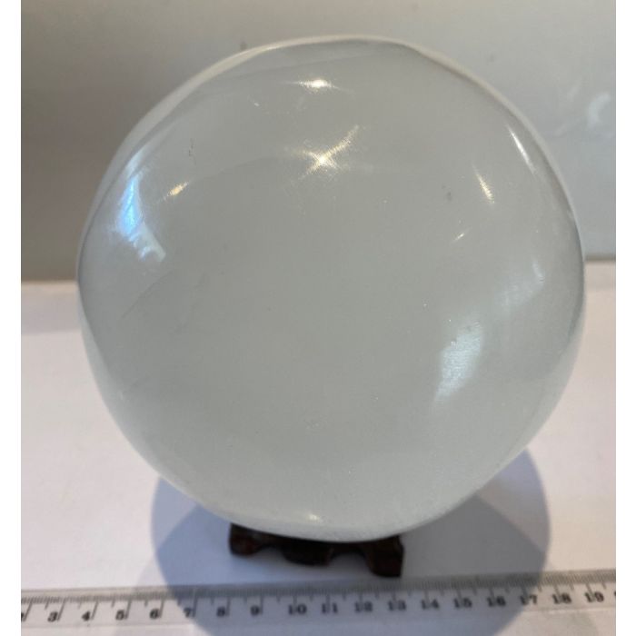 Selenite Sphere 2.5kg+ KK899