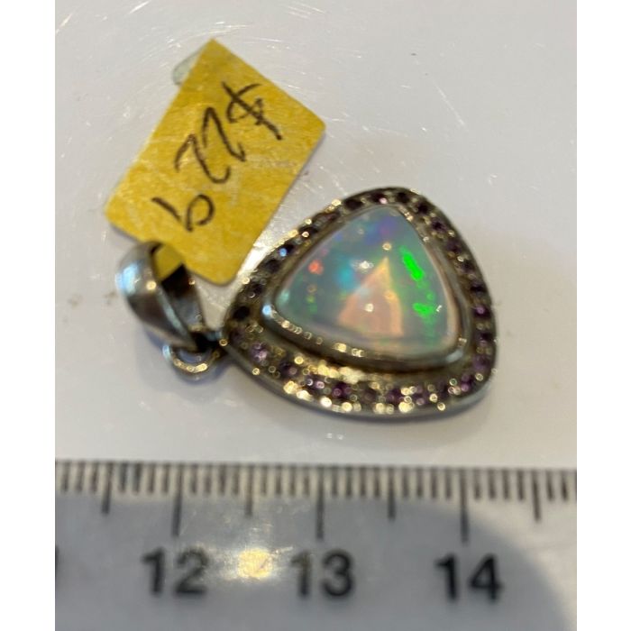 Opal Australian Pendant P010